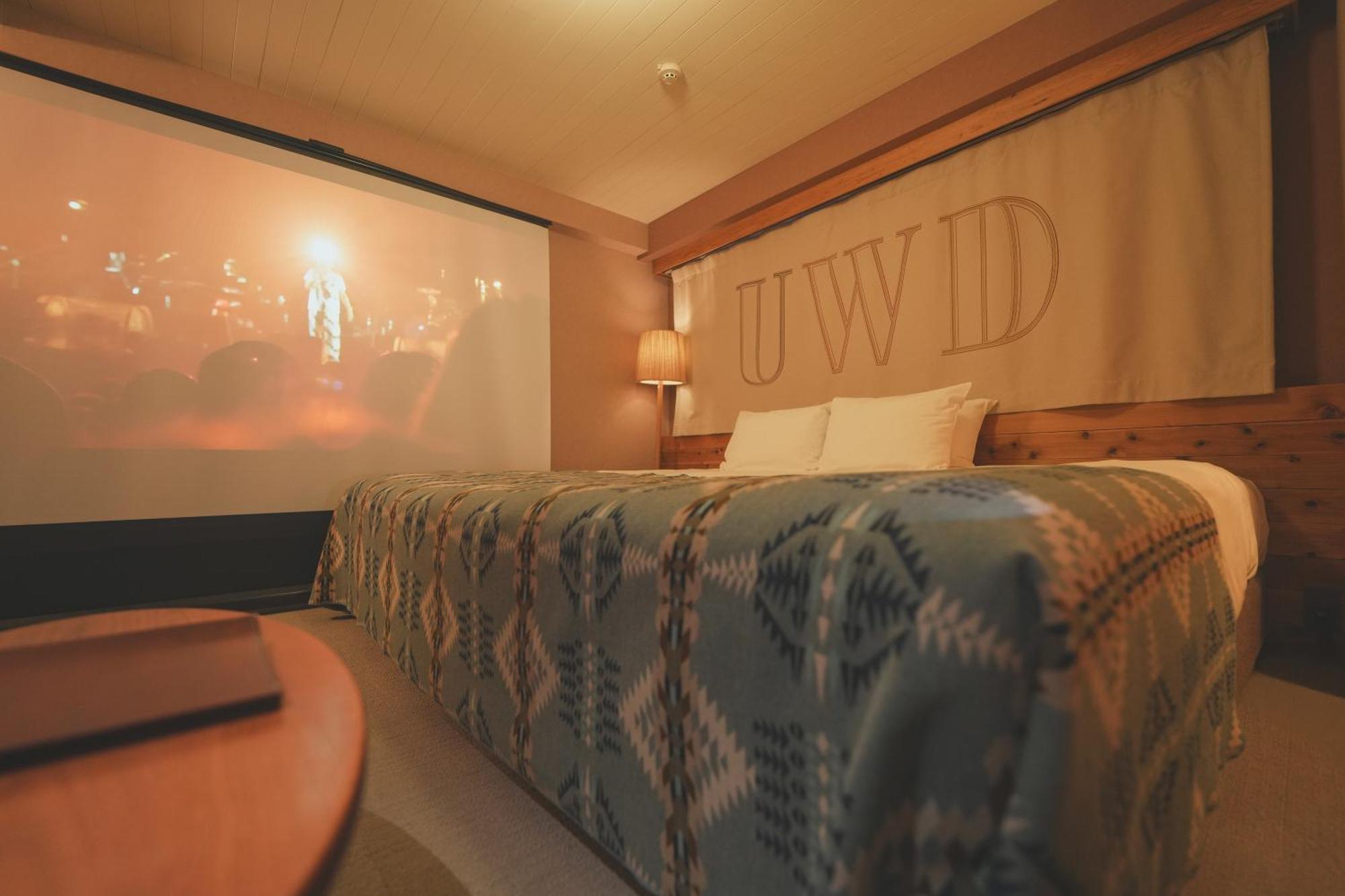 Hotel Unwind & Bar 3*